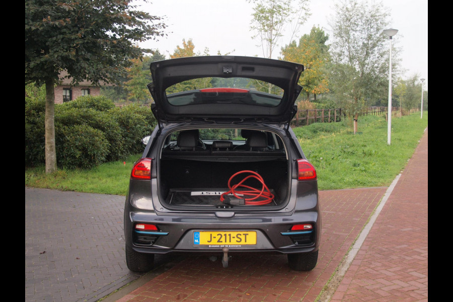 Kia e-Niro DynamicLine 64 kWh | SOH 100% | Fase 3 | Camera | Trekhaak | Apple Carplay | Dealeronderhouden |