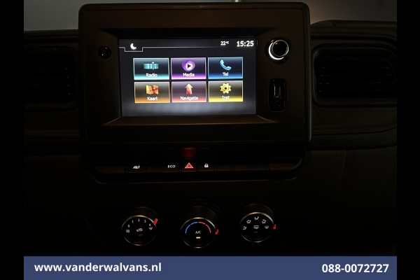Renault Master 2.3 dCi 136pk L2H2 Euro6 Airco | Navigatie | Camera | Trekhaak | Cruisecontrol Parkeersensoren, Bijrijdersbank