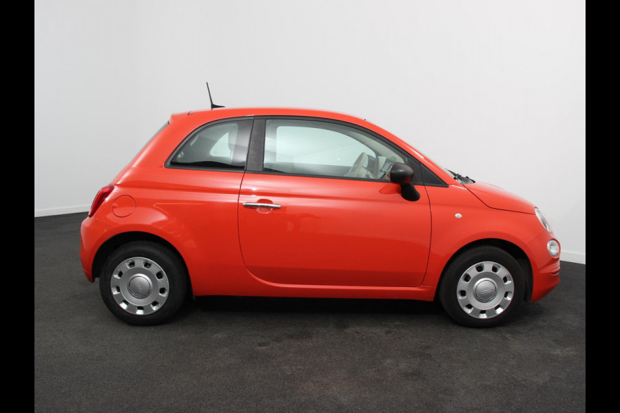 Fiat 500 1.0 Hybrid Vita Comfort Navigatie Apple Carplay/Android Auto Parkeer sensoren Cruise Control Airco