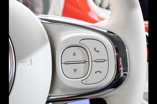 Fiat 500 1.0 Hybrid Vita Comfort Navigatie Apple Carplay/Android Auto Parkeer sensoren Cruise Control Airco