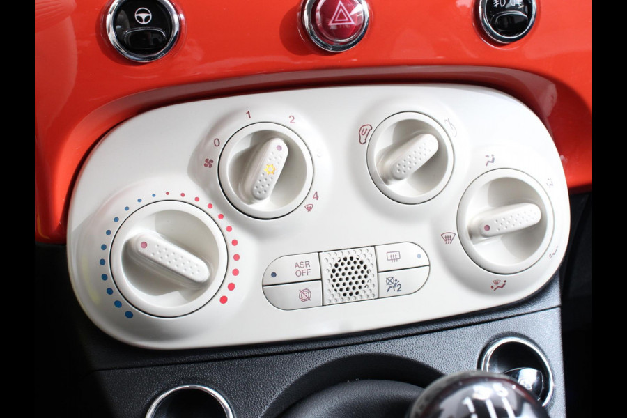 Fiat 500 1.0 Hybrid Vita Comfort Navigatie Apple Carplay/Android Auto Parkeer sensoren Cruise Control Airco