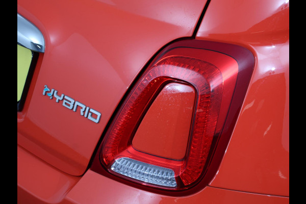 Fiat 500 1.0 Hybrid Vita Comfort Navigatie Apple Carplay/Android Auto Parkeer sensoren Cruise Control Airco