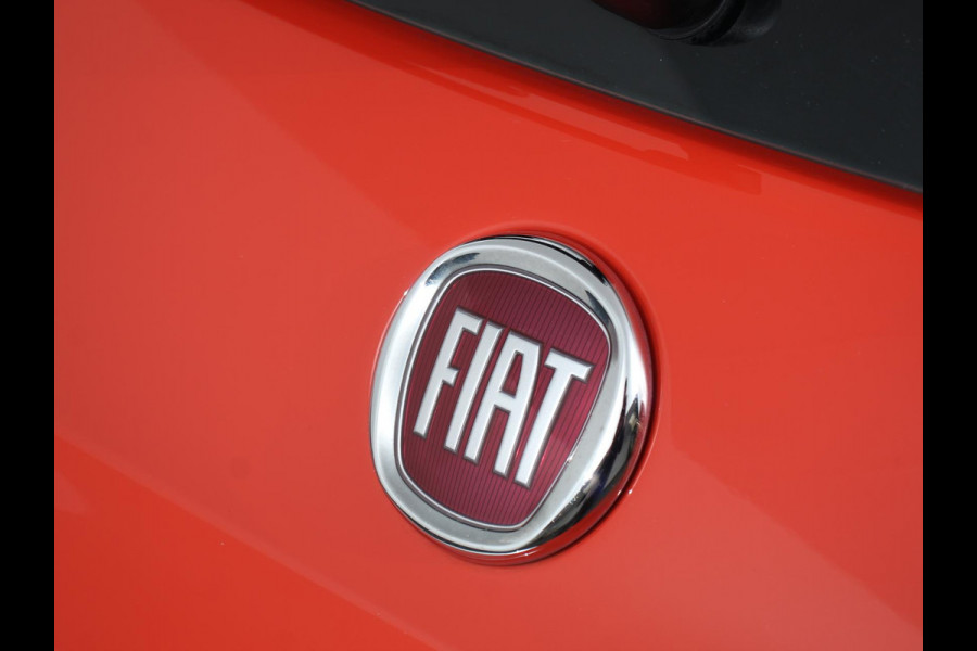 Fiat 500 1.0 Hybrid Vita Comfort Navigatie Apple Carplay/Android Auto Parkeer sensoren Cruise Control Airco