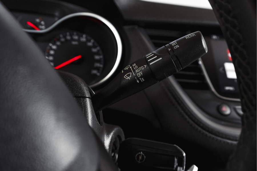 Opel Grandland X 1.2 Turbo 130 PK Innovation - Automaat Org. NL. | Afn. Trekhaak | Cruise | PDC | Camera | NAV + App. Connect | ECC | LED | LM 18" |