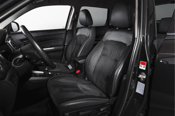 Suzuki Vitara 1.4 Boosterjet 140 PK Stijl Org. NL. | Afn. Trekhaak | Adapt. Cruise | Stoelverw. | PDC | Camera | NAV + App. Connect  | ECC | LM 17" |