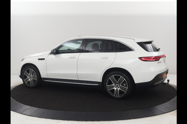 Mercedes-Benz EQC 400 4MATIC AMG Line 80 kWh | SOH 95.8% | Panoramadak | Trekhaak | Camera | Sfeerverlichting | Climate control | Half Leder | Stoelverwarming |