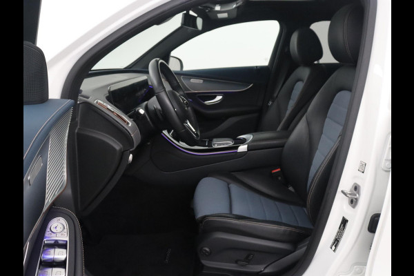 Mercedes-Benz EQC 400 4MATIC AMG Line 80 kWh | SOH 95.8% | Panoramadak | Trekhaak | Camera | Sfeerverlichting | Climate control | Half Leder | Stoelverwarming |