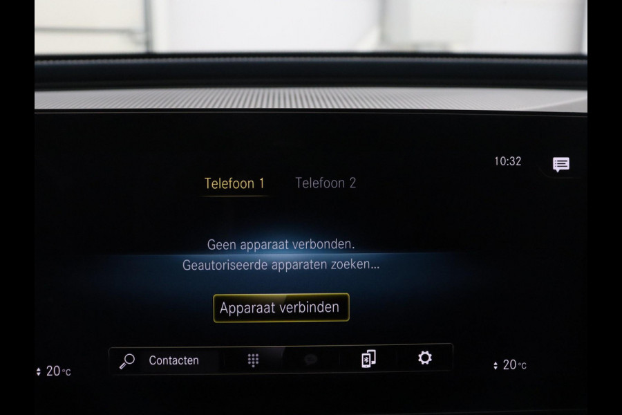 Mercedes-Benz EQC 400 4MATIC AMG Line 80 kWh | SOH 95.8% | Panoramadak | Trekhaak | Camera | Sfeerverlichting | Climate control | Half Leder | Stoelverwarming |