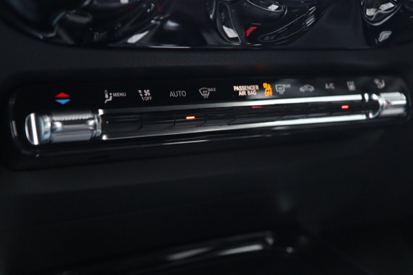 Mercedes-Benz B-Klasse 250 e AMG Line / CAMERA / CARPLAY / WIDESCREEN / ALCANTARA / STOELVERW