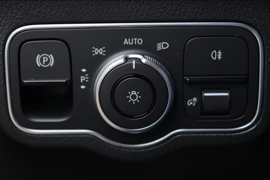 Mercedes-Benz B-Klasse 250 e AMG Line / CAMERA / CARPLAY / WIDESCREEN / ALCANTARA / STOELVERW