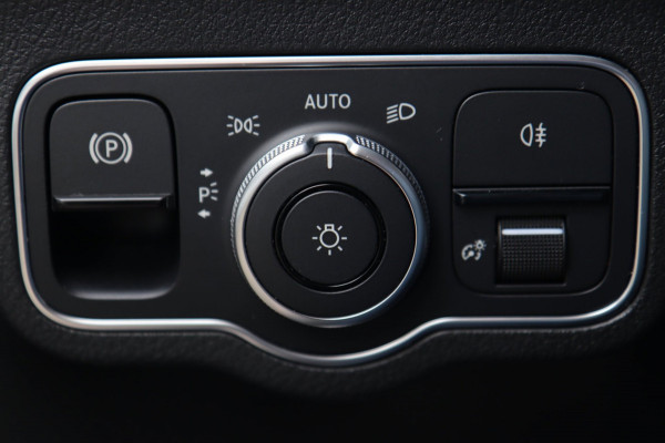 Mercedes-Benz B-Klasse 250 e AMG Line / CAMERA / CARPLAY / WIDESCREEN / ALCANTARA / STOELVERW