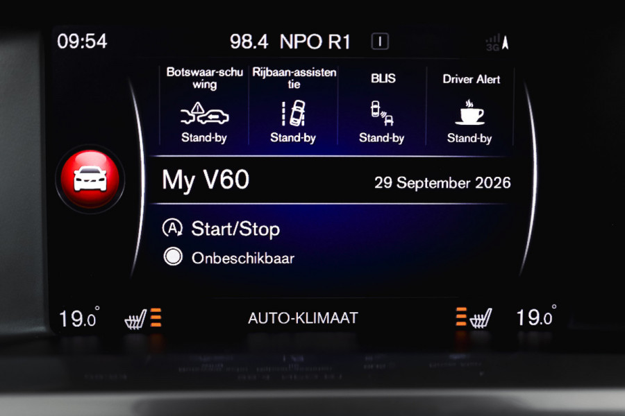 Volvo V60 2.0 T4 190 PK Business Sport - Automaat Org. NL. | S/K-Dak | Adapt. Cruise | Stoelverw. | Afn. Trekhaak | PDC | Camera | NAV | ECC | LM 18" |