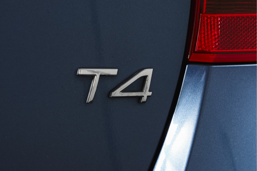 Volvo V60 2.0 T4 190 PK Business Sport - Automaat Org. NL. | S/K-Dak | Adapt. Cruise | Stoelverw. | Afn. Trekhaak | PDC | Camera | NAV | ECC | LM 18" |
