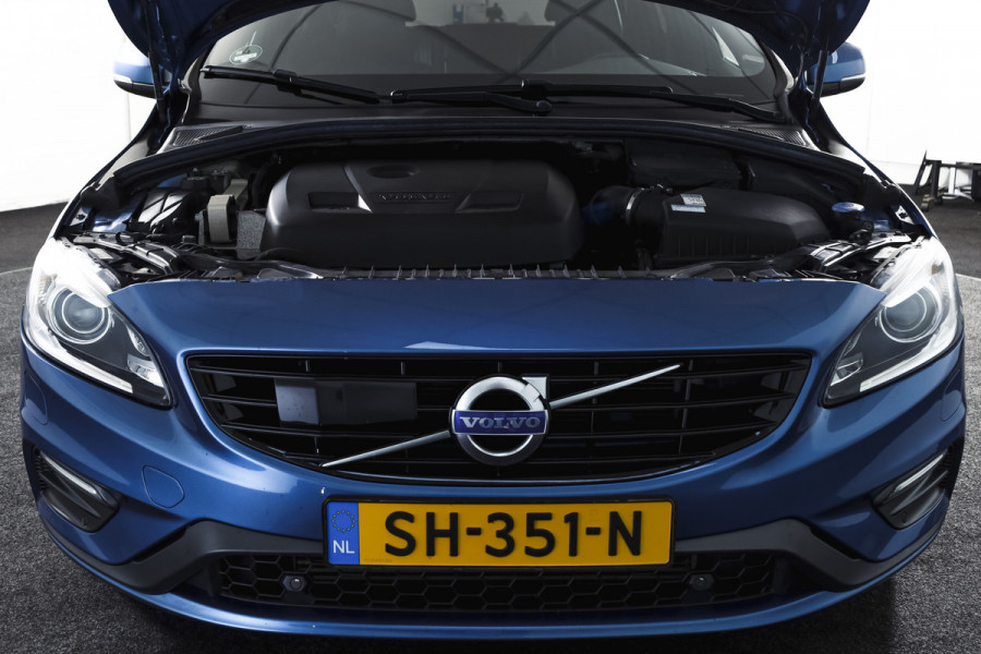 Volvo V60 2.0 T4 190 PK Business Sport - Automaat Org. NL. | S/K-Dak | Adapt. Cruise | Stoelverw. | Afn. Trekhaak | PDC | Camera | NAV | ECC | LM 18" |