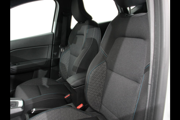 Renault Captur 1.3 MHEV TCe Evolution 160pk Automaat Climate control Cruise control Camera Parkeersensoren achter Verwarmde voorstoelen LED Apple Carplay/ Android Auto