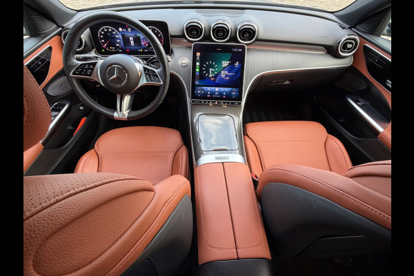 Mercedes-Benz C-Klasse 200 Luxury Line, 1e eigenaar, NAP, CarPlay, Leder, DISTRONIC, 18 inch