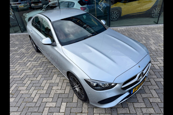 Mercedes-Benz C-Klasse 200 Luxury Line, 1e eigenaar, NAP, CarPlay, Leder, DISTRONIC, 18 inch