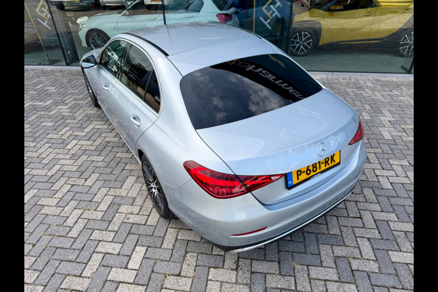 Mercedes-Benz C-Klasse 200 Luxury Line, 1e eigenaar, NAP, CarPlay, Leder, DISTRONIC, 18 inch