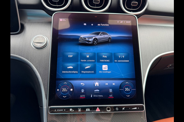 Mercedes-Benz C-Klasse 200 Luxury Line, 1e eigenaar, NAP, CarPlay, Leder, DISTRONIC, 18 inch