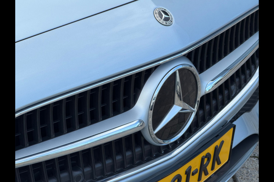 Mercedes-Benz C-Klasse 200 Luxury Line, 1e eigenaar, NAP, CarPlay, Leder, DISTRONIC, 18 inch