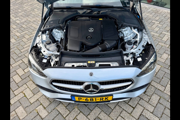 Mercedes-Benz C-Klasse 200 Luxury Line, 1e eigenaar, NAP, CarPlay, Leder, DISTRONIC, 18 inch