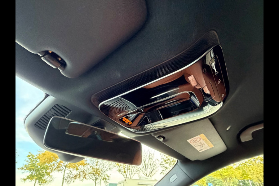 Mercedes-Benz C-Klasse 200 Luxury Line, 1e eigenaar, NAP, CarPlay, Leder, DISTRONIC, 18 inch