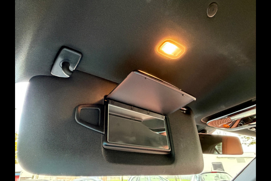 Mercedes-Benz C-Klasse 200 Luxury Line, 1e eigenaar, NAP, CarPlay, Leder, DISTRONIC, 18 inch