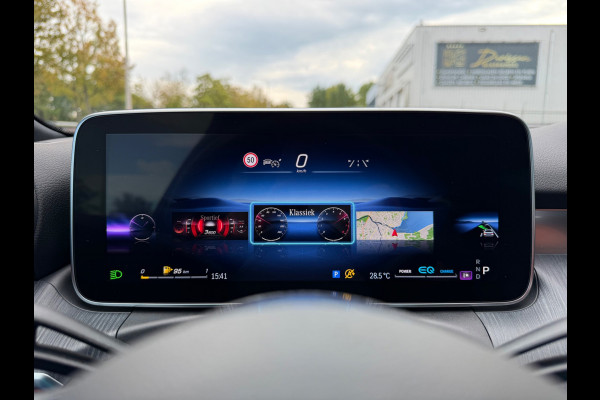 Mercedes-Benz C-Klasse 200 Luxury Line, 1e eigenaar, NAP, CarPlay, Leder, DISTRONIC, 18 inch