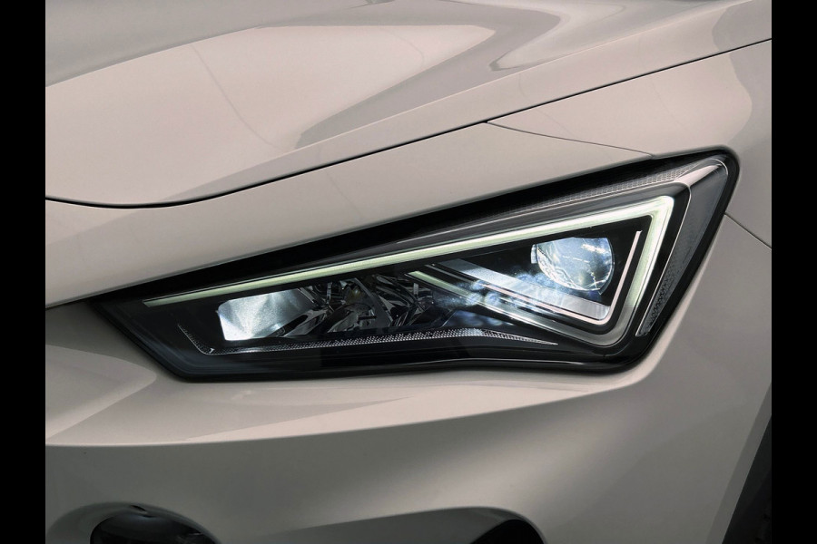 CUPRA Formentor 1.4 e-Hybrid VZ Copper Edition | Plug-in | Trekhaak | Stoel/Stuur Verwarming | Adapt.Cruise/Control | Virtual |