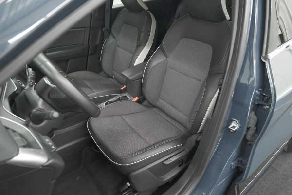 Renault Captur 1.6 E-Tech full hybrid 145 techno | Camera | Navigatie | Parkeersensoren | Apple Carplay