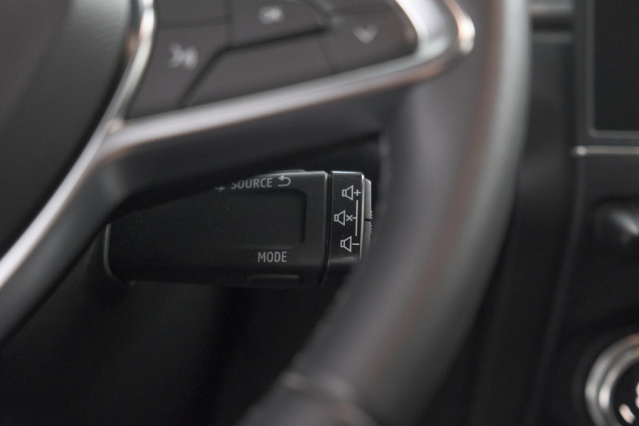 Renault Captur 1.6 E-Tech full hybrid 145 techno | Camera | Navigatie | Parkeersensoren | Apple Carplay