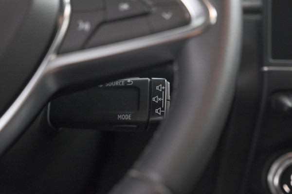 Renault Captur 1.6 E-Tech full hybrid 145 techno | Camera | Navigatie | Parkeersensoren | Apple Carplay