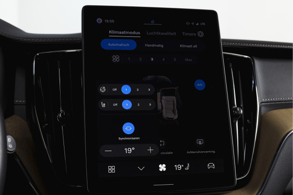 Volvo XC60 2.0 T8 Plug-in hybrid AWD Ultra Dark Org. NL. | Forest Lake | S/K-Panodak | Adapt. Cruise | Stoel-+Stuurverw. | PDC | 360 Camera | NAV + App. Connect | ECC | Elek. Klep | LM 22" |
