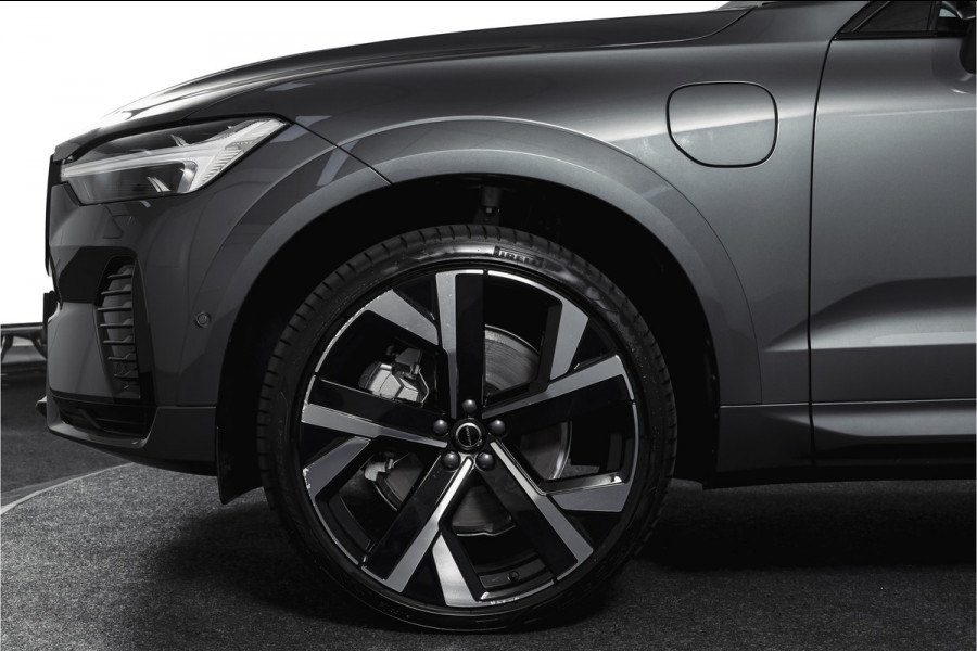 Volvo XC60 2.0 T8 Plug-in hybrid AWD Ultra Dark Org. NL. | Forest Lake | S/K-Panodak | Adapt. Cruise | Stoel-+Stuurverw. | PDC | 360 Camera | NAV + App. Connect | ECC | Elek. Klep | LM 22" |