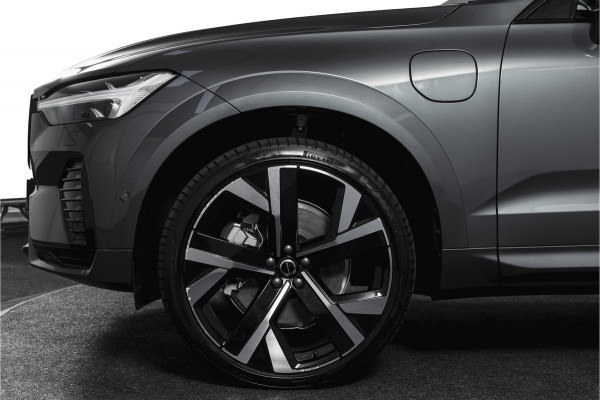 Volvo XC60 2.0 T8 Plug-in hybrid AWD Ultra Dark Org. NL. | Forest Lake | S/K-Panodak | Adapt. Cruise | Stoel-+Stuurverw. | PDC | 360 Camera | NAV + App. Connect | ECC | Elek. Klep | LM 22" |