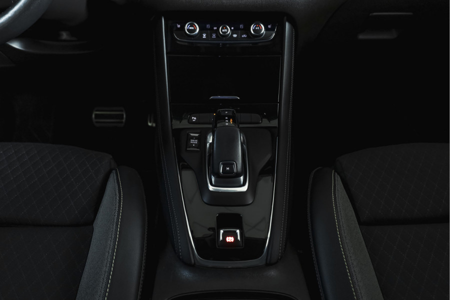 Opel Grandland 1.2 Turbo 130 PK GS Line - Automaat | Cruise | Winterpakket | PDC | Camera | NAV + App. Connect | ECC | DAB | LM 18" |