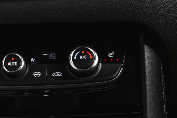 Opel Grandland 1.2 Turbo 130 PK GS Line - Automaat | Cruise | Winterpakket | PDC | Camera | NAV + App. Connect | ECC | DAB | LM 18" |