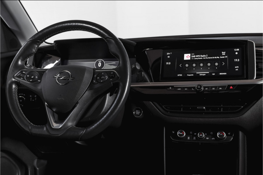 Opel Grandland 1.2 Turbo 130 PK GS Line - Automaat | Cruise | Winterpakket | PDC | Camera | NAV + App. Connect | ECC | DAB | LM 18" |