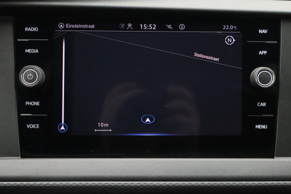 Volkswagen Transporter 2.0 TDI L2H1 28 150PK Trekhaak, Apple Carplay, DAB, Cruise, PDC