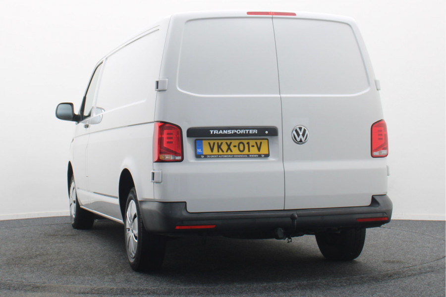 Volkswagen Transporter 2.0 TDI L2H1 28 150PK Trekhaak, Apple Carplay, DAB, Cruise, PDC