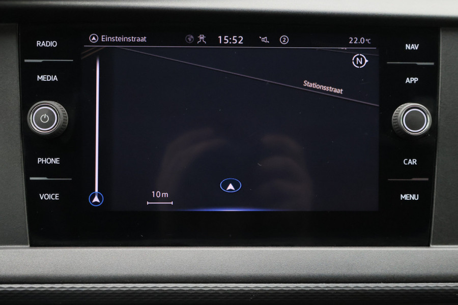Volkswagen Transporter 2.0 TDI L2H1 28 150PK Trekhaak, Apple Carplay, DAB, Cruise, PDC