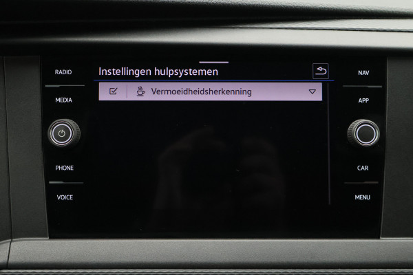 Volkswagen Transporter 2.0 TDI L2H1 28 150PK Trekhaak, Apple Carplay, DAB, Cruise, PDC