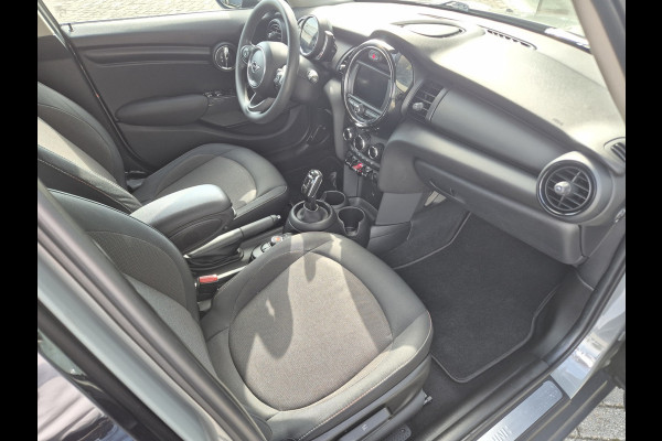 MINI One 1.5 5-deurs, NAP, 17 inch, PDC, Climate Control