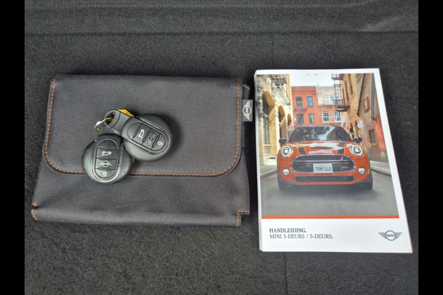 MINI One 1.5 5-deurs, NAP, 17 inch, PDC, Climate Control