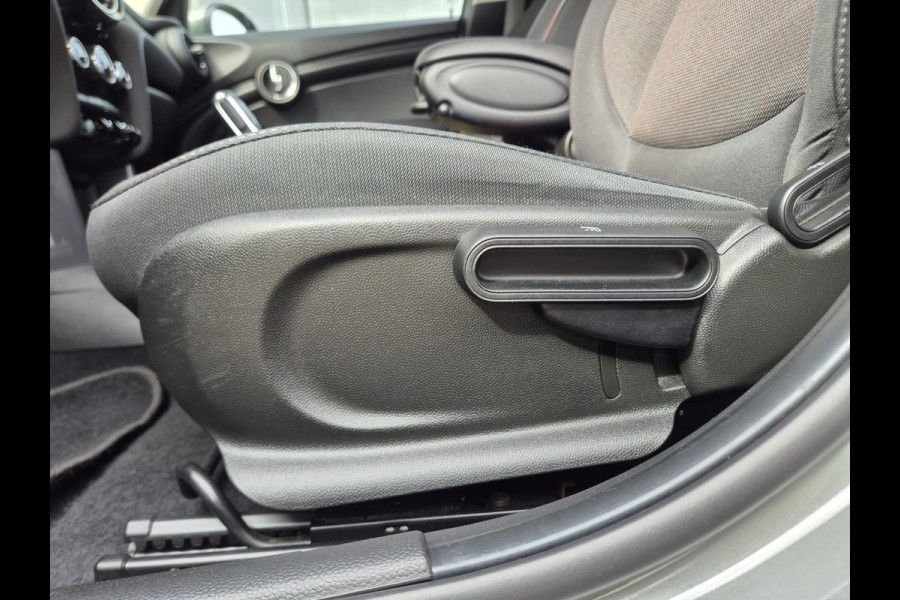 MINI One 1.5 5-deurs, NAP, 17 inch, PDC, Climate Control