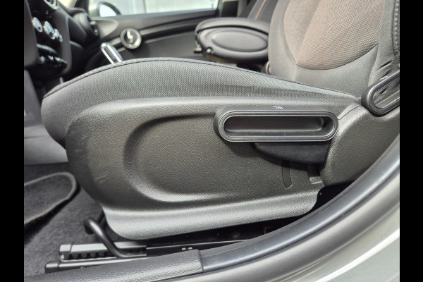 MINI One 1.5 5-deurs, NAP, 17 inch, PDC, Climate Control