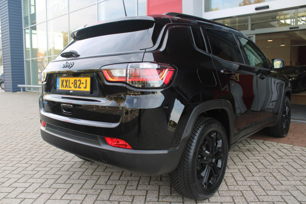 Jeep Compass 4xe 240PK Plug-in Hybrid ELECTRIC UPLAND | LAGE KM STAND! | NAVIGATIE | DRAADLOZE APPLE CARPLAY/ANDROID AUTO | DRAADLOZE TELEFOONLADER | ALL SEASON BANDEN | KEYLESS ENTRY/START | ADAPTIVE CRUISE CONTROL | FULL LED KOPLAMPEN | 17" LICHTMETALEN VELGEN | CLIMATE CONTROL | DAB+ RADIO |