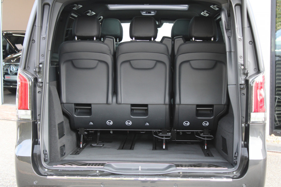 Mercedes-Benz V-Klasse 300d / AMG / 4-Matic / DC / Luchtvering / Pano / Elec Stoelen / Burmester / Vol Opties / NIEUWSTAAT.