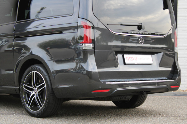 Mercedes-Benz V-Klasse 300d / AMG / 4-Matic / 7-Persoons / Luchtvering / Pano / Elec Stoelen / Burmester / Vol Opties / NIEUWSTAAT.