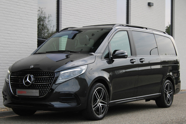 Mercedes-Benz V-Klasse 300d / AMG / 4-Matic / 7-Persoons / Luchtvering / Pano / Elec Stoelen / Burmester / Vol Opties / NIEUWSTAAT.